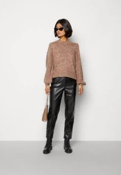 Moda Ropa Tienda -Moda Ropa Tienda 3c56400f937947b99c84696617d486f9