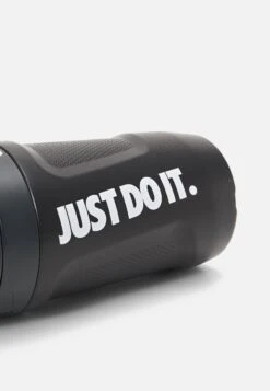 Nike Performance Fuel Jug 64 Oz Chug 1.892 Ml - Cantimplora - Black/Anthracite/White -Moda Ropa Tienda 4e236328ac354291950a4b8bff765743