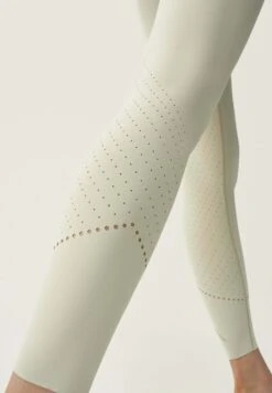 Born Living Yoga Selma - Medias - Beige 11 Born Living Yoga Selma - Medias - Beige -Moda Ropa Tienda 8d0714028f9f44f0bcb3843532e7d3f4