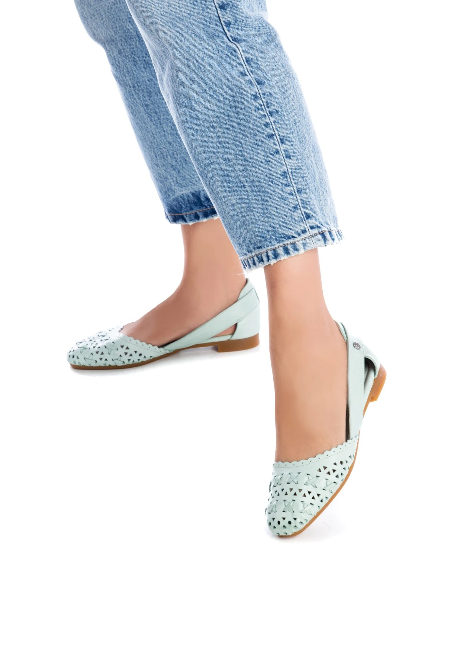 Carmela Bailarinas - Aqua 1 Carmela Bailarinas - Aqua