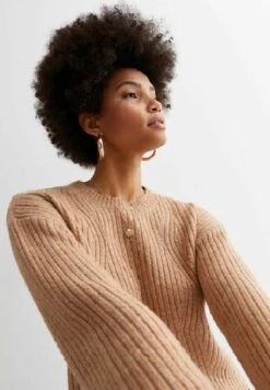 New Look Crew Neck Boxy - Jersey De Punto - Camel 6 New Look Crew Neck Boxy - Jersey De Punto - Camel -Moda Ropa Tienda df96c8c402074b5ebf66c68c55f2a8b1